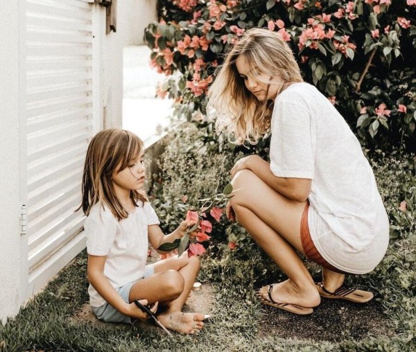 Здоровая осень: к каким врачам нужно обязательно отвести ребенка после лета и что именно проверять